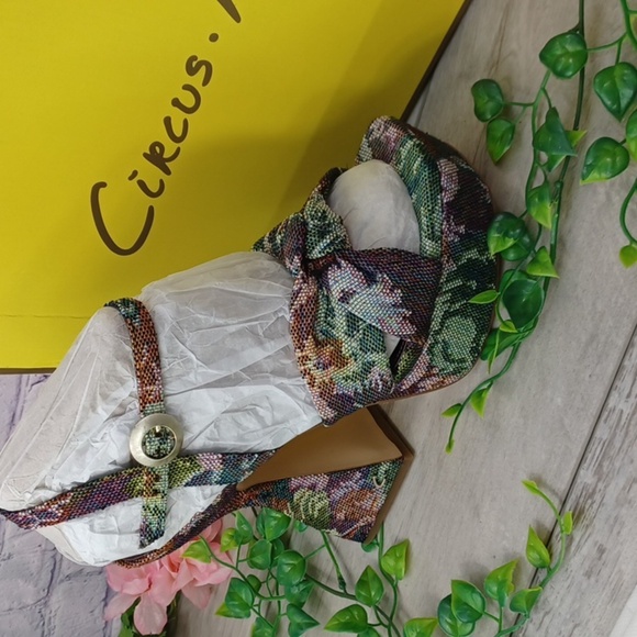 Circus By Sam Edelman Audrea Tapestry Platform NIB - Picture 2 of 14